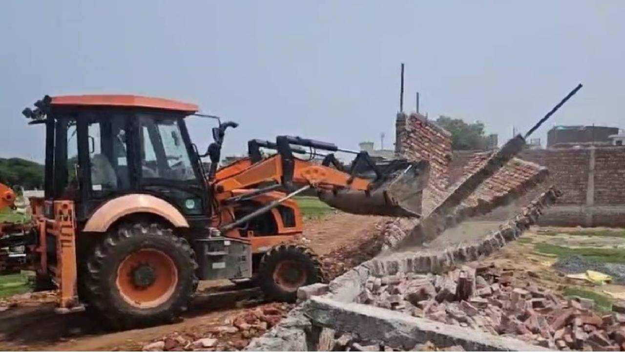 Ghaziabad Bulldozer Action